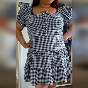 Shein. 2XL. Black and White